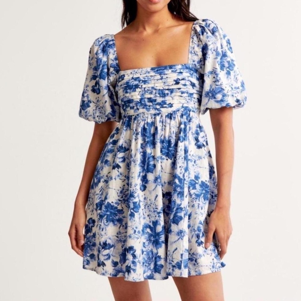 Abercrombie Emerson Ruched Puff Sleeve Mini Dress in Floral Blue and White XL